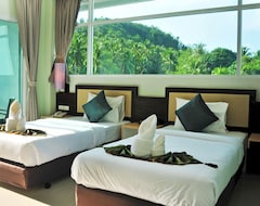 Hotel AM Surin Place (Surin Beach, Thailand)