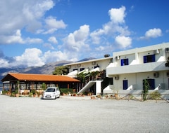 Khách sạn Flisvos Rooms & Apartments (Fragokastelo, Hy Lạp)