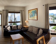Koko talo/asunto Pine Walk Adjacent, 3Rd Floor Apartment (With Lift) With Wifi 2 Min Great Views. (Pollenca, Espanja)