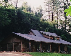Khách sạn Bear Creek Cabins (Midpines, Hoa Kỳ)