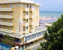 Khách sạn Hotel Artide (Rimini, Ý)