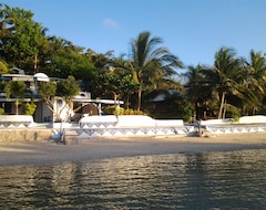 Resort/Odmaralište Casa de la Playa Beach Resort (Larena, Filipini)