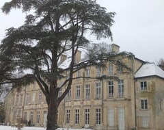 Hotel Chateau De Grand Tonne (Sainte-Croix-Grand-Tonne, France)