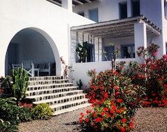 Khách sạn Sun Anemos Resort (Oia, Hy Lạp)