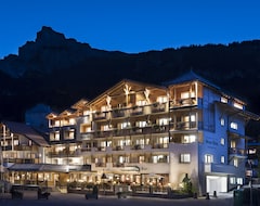 Hotel Gran Risa (La Villa, İtalya)