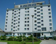 Hotel Confero (Nysa, Poland)