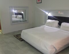 Signatious Hotel & Suites (Ikeja, Nigeria)