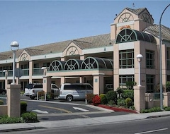 Otel Atherton Park Inn And Suites (Redwood City, ABD)