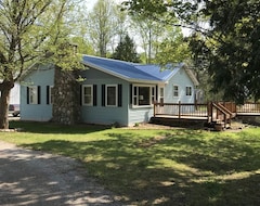 Entire House / Apartment Quiet Country Home 1.5 Miles From Ocqueoc Falls (Millersburg, USA)