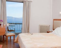 Hotel Saronis (Methana, Grecia)