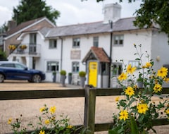 Khách sạn Cottage Lodge Hotel (Brockenhurst, Vương quốc Anh)