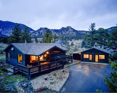 Casa/apartamento entero House + Option Of Studio! Private Playground! Dog Friendly! (Estes Park, EE. UU.)