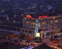 Khách sạn Theranda Hotel (Prizren, Kosovo)