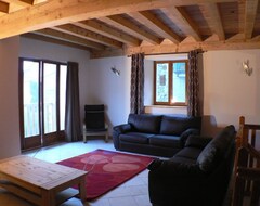 Cijela kuća/apartman Beautifully Renovated 19Th Century Home In The Heart Of Bourg D’Oisan. Sleeps 12 (Le Bourg-d'Oisans, Francuska)