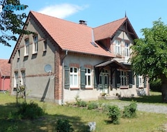Toàn bộ căn nhà/căn hộ Ferienhaus Am Wald Mit Klavier, Holzofen, Sauna (Dömitz, Đức)
