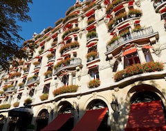 Hotel Hôtel Plaza Athénée (Paris, France)
