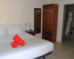 Khách sạn Villa 3 Caparica - Lisbon Gay Beach Resort (Almada, Bồ Đào Nha)