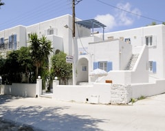 Khách sạn Malamas Apartments (Livadia - Paros, Hy Lạp)