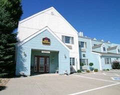 Khách sạn Super 8 Williamsburg Amana Colonies Area (Williamsburg, Hoa Kỳ)