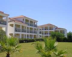 Khách sạn Village Inn Studios & Family Apartments (Laganas, Hy Lạp)