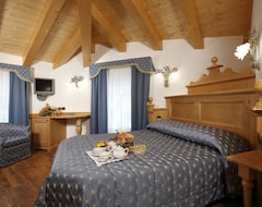 Hotel Mountain Resort (Commezzadura, Italija)
