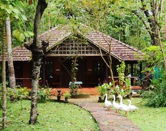 Hotel Vembanand Lake Villas (Kumarakom, Indija)