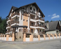 Toàn bộ căn nhà/căn hộ Pensiunea Gold (Săbăoani, Romania)