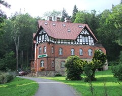 Khách sạn Sarenka (Bystrzyca Klodzka, Ba Lan)