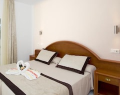 Căn hộ có phục vụ Playa Mar & Spa Aparthotel (Pollensa, Tây Ban Nha)