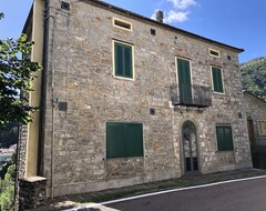 Toàn bộ căn nhà/căn hộ Appartamento Posizione Centrale Con Vista Panoramica (Granaglione, Ý)