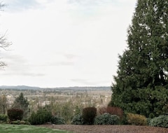 Cijela kuća/apartman Peaceful Woodland Home In Historic Oregon City (Oregon City, Sjedinjene Američke Države)