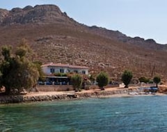 Khách sạn Faros Rooms (Livadia - Tilos, Hy Lạp)