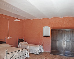 Hotel Agriturismo Yes Boss (Morcone, Italy)
