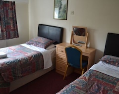 Hotel Old Priory Guest House (Carmarthen, Reino Unido)