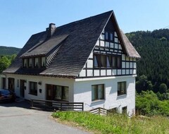 Casa/apartamento entero Spacious 16 Person Holiday House Near Winterberg With A Beautiful View (Schmallenberg, Alemania)