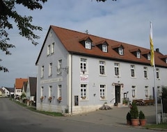 Khách sạn Zur Sonne (Treuchtlingen, Đức)