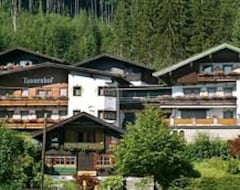 Hotel Pension Tannenhof (Lofer, Austria)