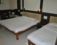 Hotel Nisha Palace (Ahmednagar, Indien)