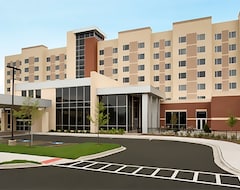 Otel Embassy Suites by Hilton Chicago Naperville (Naperville, ABD)