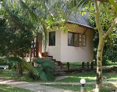 Khách sạn Nung House Resort & Jungle Trekking (Khao Sok, Thái Lan)