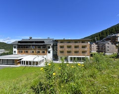 Khách sạn Almhotel Kärnten (Hermagor-Pressegger See, Áo)