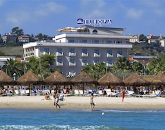 Hotel Europa Beach Village (Giulianova, Italy)