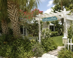 Hotel Cottages By The Ocean (Pompano Beach, USA)