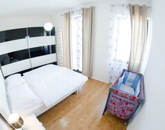 Otel Sibenik Apartments Stars (Šibenik, Hırvatistan)