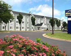 Microtel Inn and Suites by Wyndham Madison East (Madison, ABD)