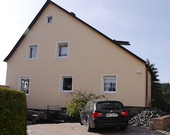 Toàn bộ căn nhà/căn hộ Ferienwohnung-Kuechler (Oelsnitz, Đức)