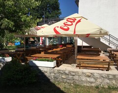 Khách sạn Bnb Njeguska Sijela (Podgorica, Montenegro)