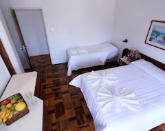 Khách sạn Canas Gold Praia Hotel (Florianópolis, Brazil)
