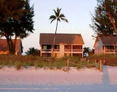 Hotel South Seas Resort Beach Cottage 1419 Directly On The Beach! Fabulous! (Captiva Island, USA)