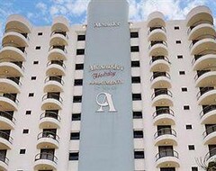 Hotel Alexander Holiday Apartments (Surfers Paradise, Australia)